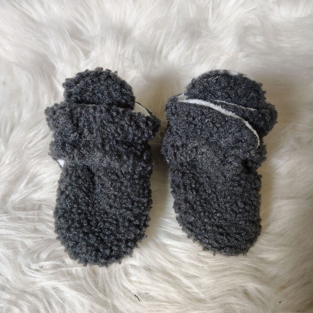 Boys Gray Shaggy Bootie Slippers Size 0-3 M
